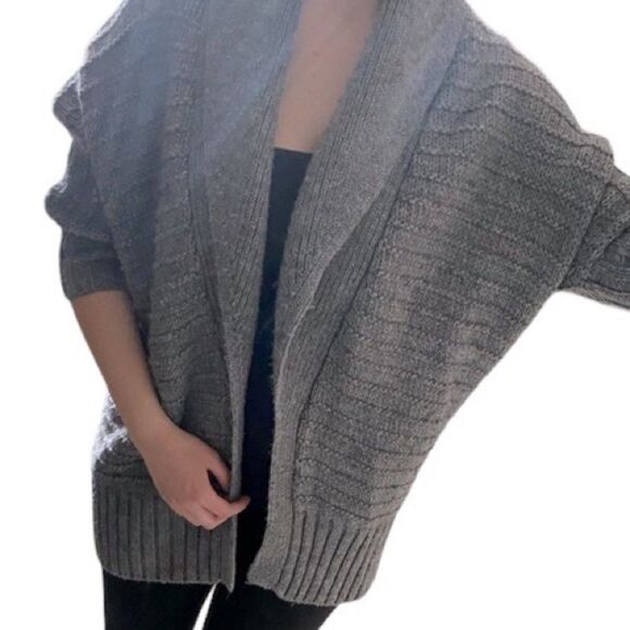 ✨ express shawl cable knit 3/4 sleeve cardigan✨ - Picture 7 of 7